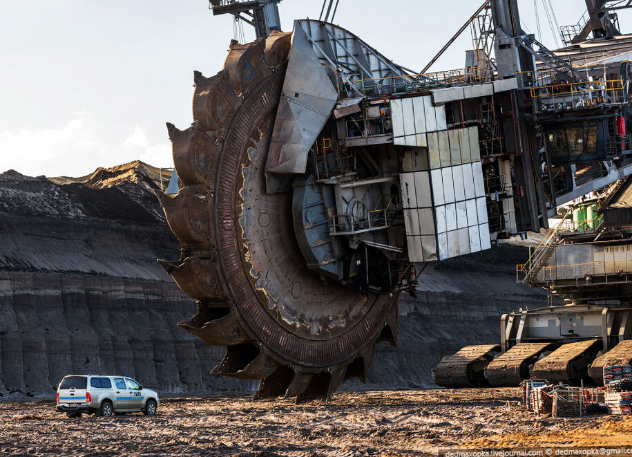 Гиганты сша. Мега экскаватор Bagger 288. Роторный экскаватор Баггер 288. Роторный экскаватор Bagger 293. Самый большой роторный экскаватор в мире Bagger 288.