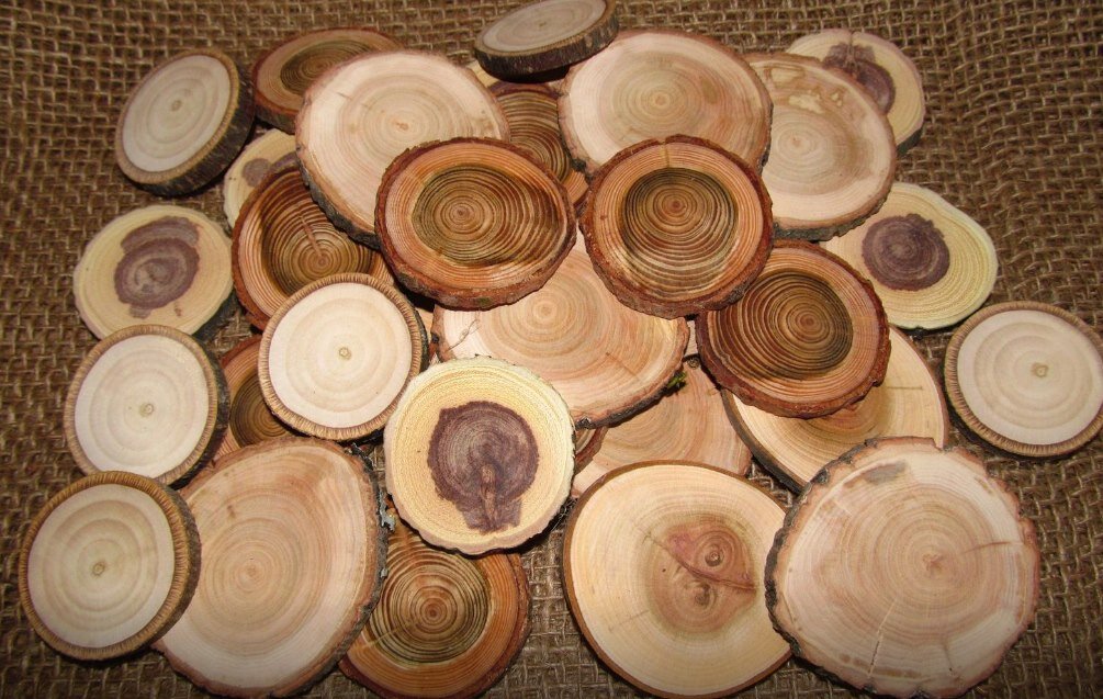 Пол из деревянных спилов