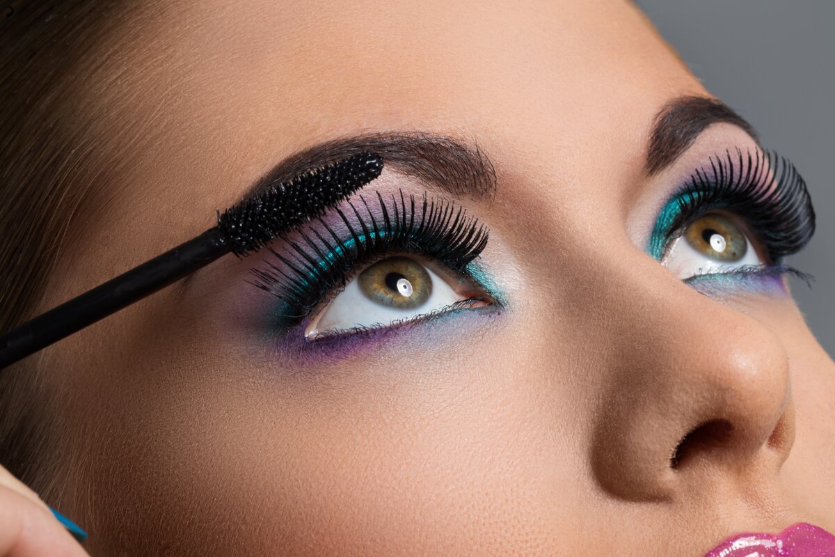 https://s1.1zoom.ru/big3/185/Eyelash_lash_Eyes_Makeup_Beautiful_Glance_Nose_522526_5472x3648.jpg