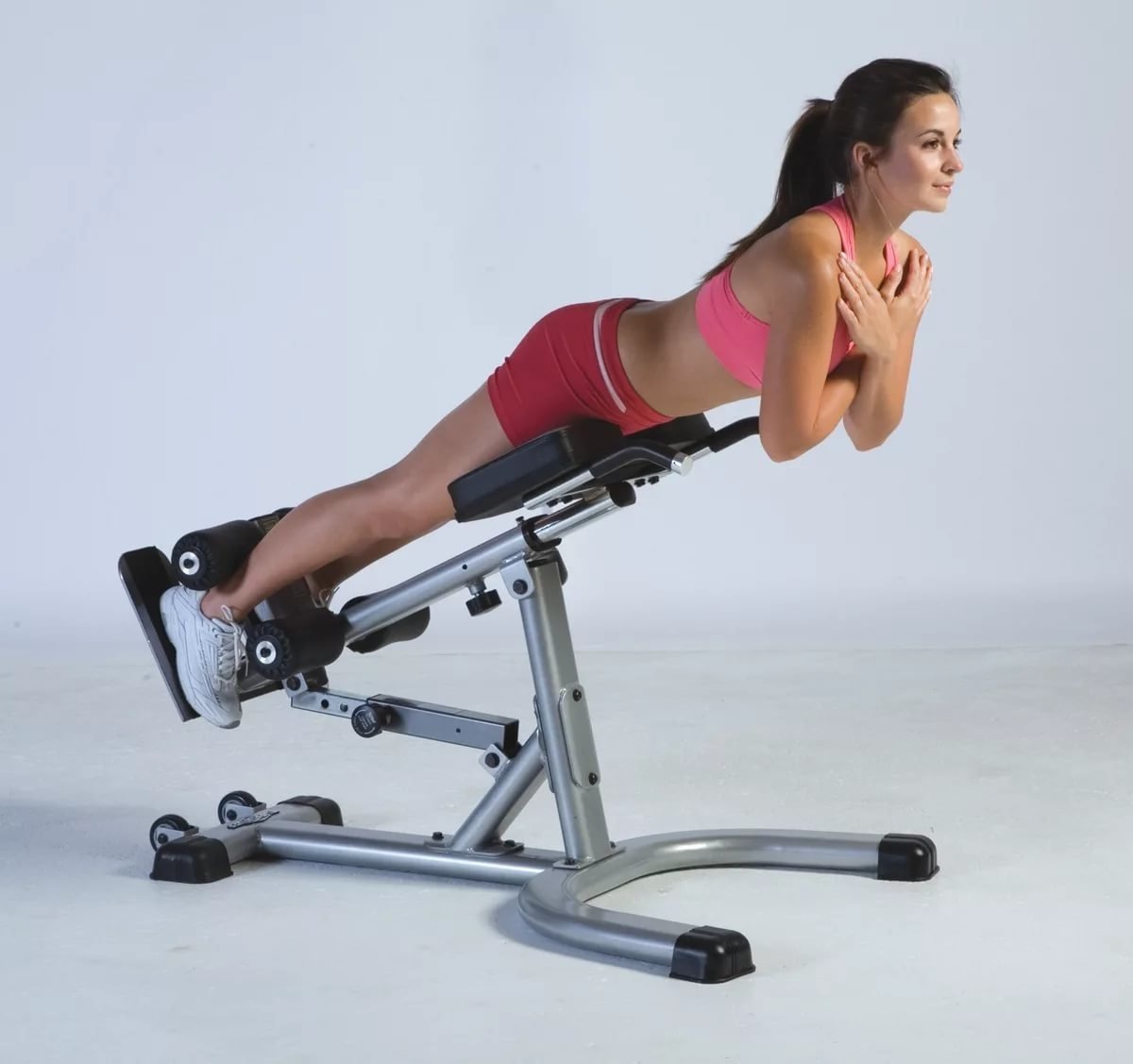 Гиперэкстензии. Источник изображения Яндекс-картинки