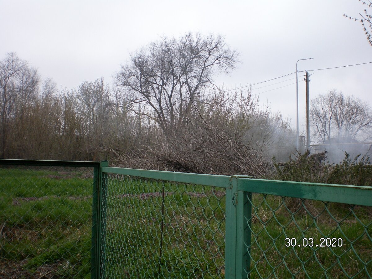 Прямо как в песенке: "Горит под ногами Донская земля..."