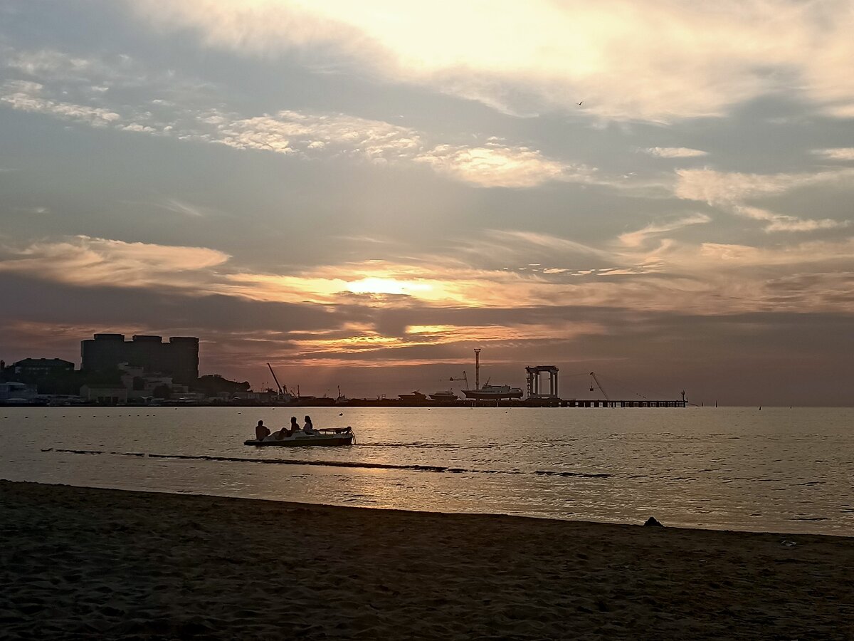 Закат у Черного Моря