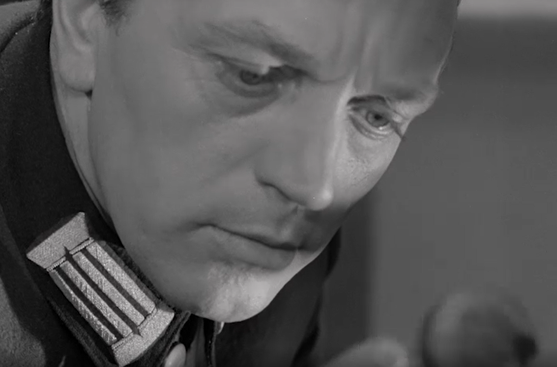 Кадр из фильма  "Циклон" начнется ночью" (1966) 