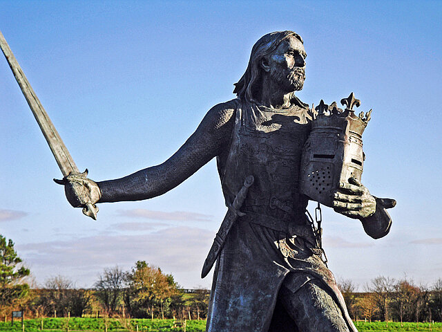 Памятник Эдуарду I в местечке Burgh by Sands, где он скончался