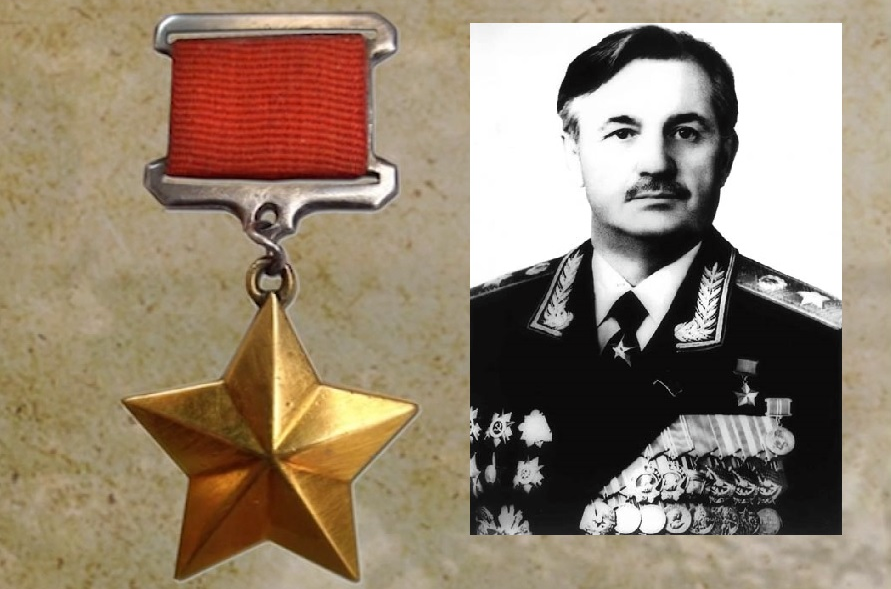 Звания Героя Советского Союза Валентин Иванович был удостоен за пятилетнюю службу в Афганистане.