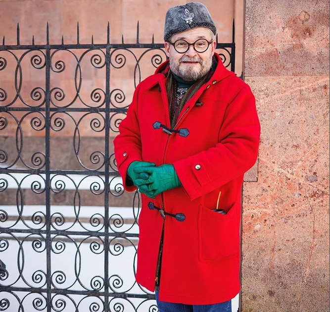 Александр Васильев подверг критике наряды Успенской