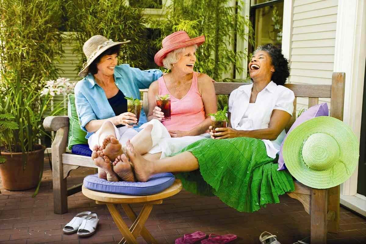 Фото этих прекрасных дам позаимствовано из открытых источников.