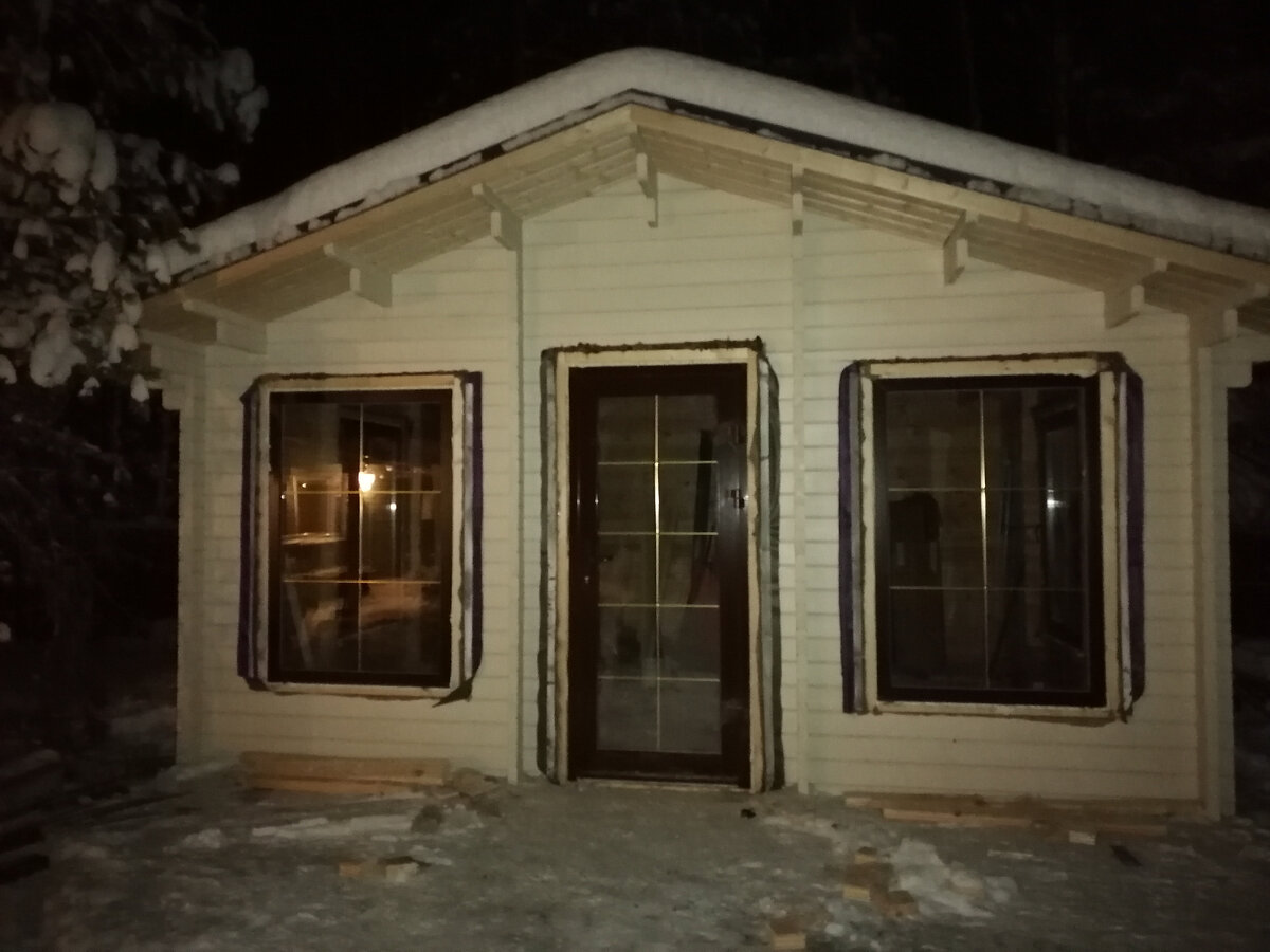 В таком строении короба принимают, частично, несущую нагрузку. 