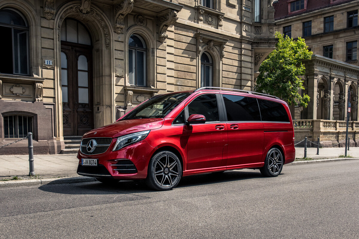     Mercedes-Benz V-Класс и Vito: почему эти разные машины так похожи друг на друга