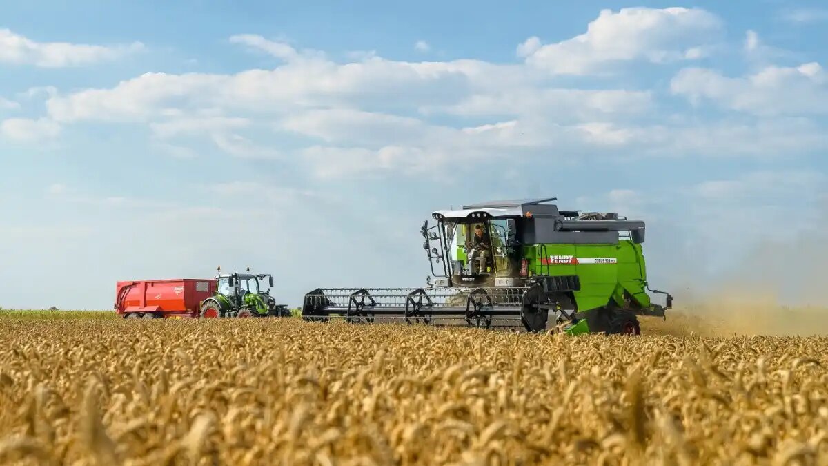 Фото: fendt.com Зерноуборочный комбайн Fendt серии Corus 500 в работе