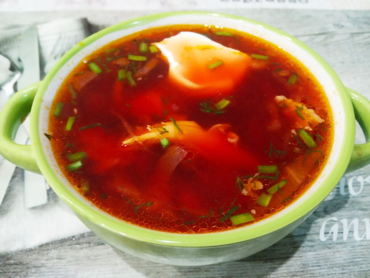 Красный борщ со свеклой, вкусный и сытный
