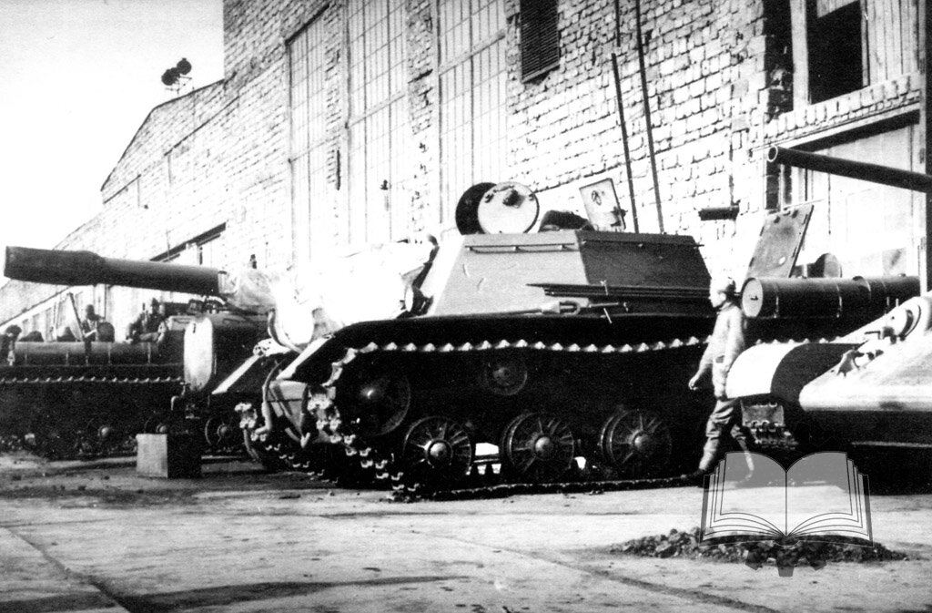 ЗВЕРОБОЙ ) ИСУ-152 ГРОЗА ТИГРОВ И ПАНТЕР Танки Дзен