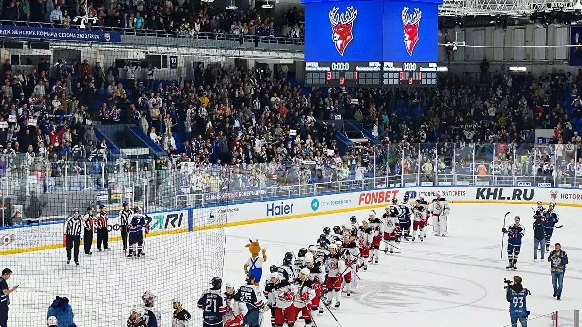     Хоккейный клуб «Торпедо» обыграл московскую команду «Витязь». Матч завершился со счетом 4:1 в пользу нижегородцев. Игра прошла в Балашихе во вторник, 26 сентября.