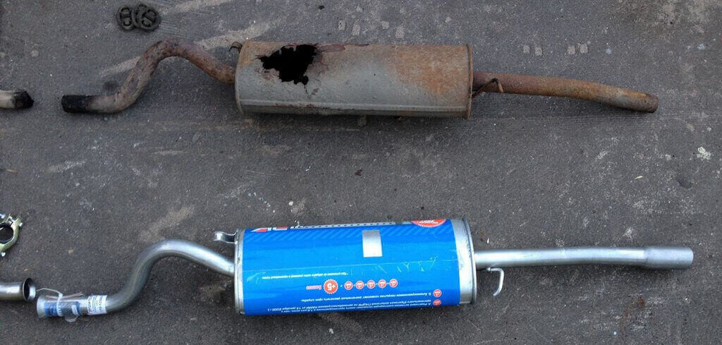 Замена старого глушителя на новый