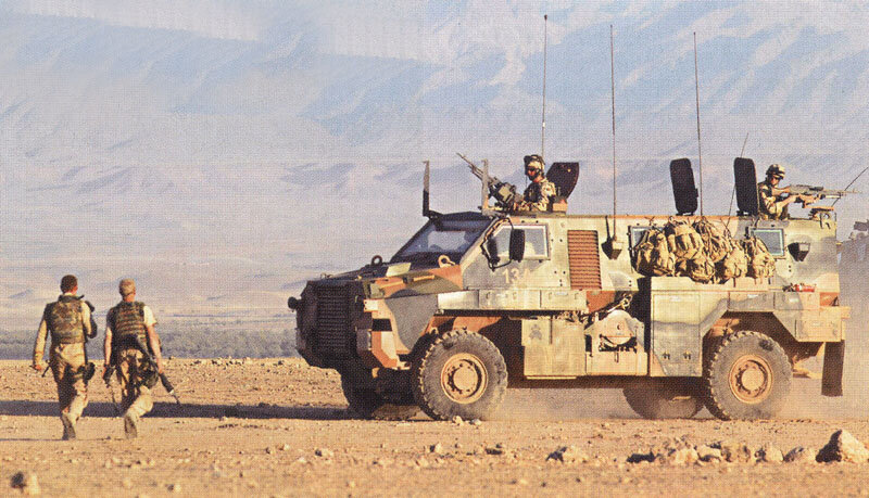 Рисунок 1 − Боевая машина Bushmaster обеспечивает защиту австралийского 
 конвоя оперативного соединения многонациональных сил
в южном Афганистане.