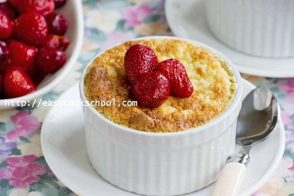 Источник: http://easycookschool.com/2016/08/16/klassicheskij-risovyj-puding/ 