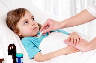 Как лечить влажный кашель без температуры у ребенка