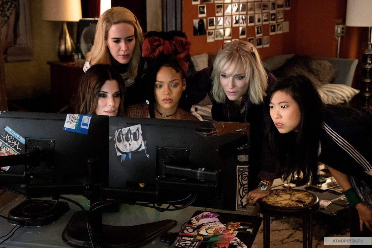 - Короче, я тут что-то не то нажала и "Винда", блин, зависла. Чего теперь делать-то?  - Как чего? Теперь надо звать на помощь ты-ж-программиста!   