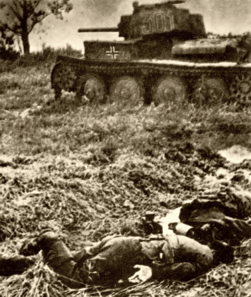 Так бесславно полягут на нашей земле миллионы фашистских солдат и остановятся тысячи вражеских танков.