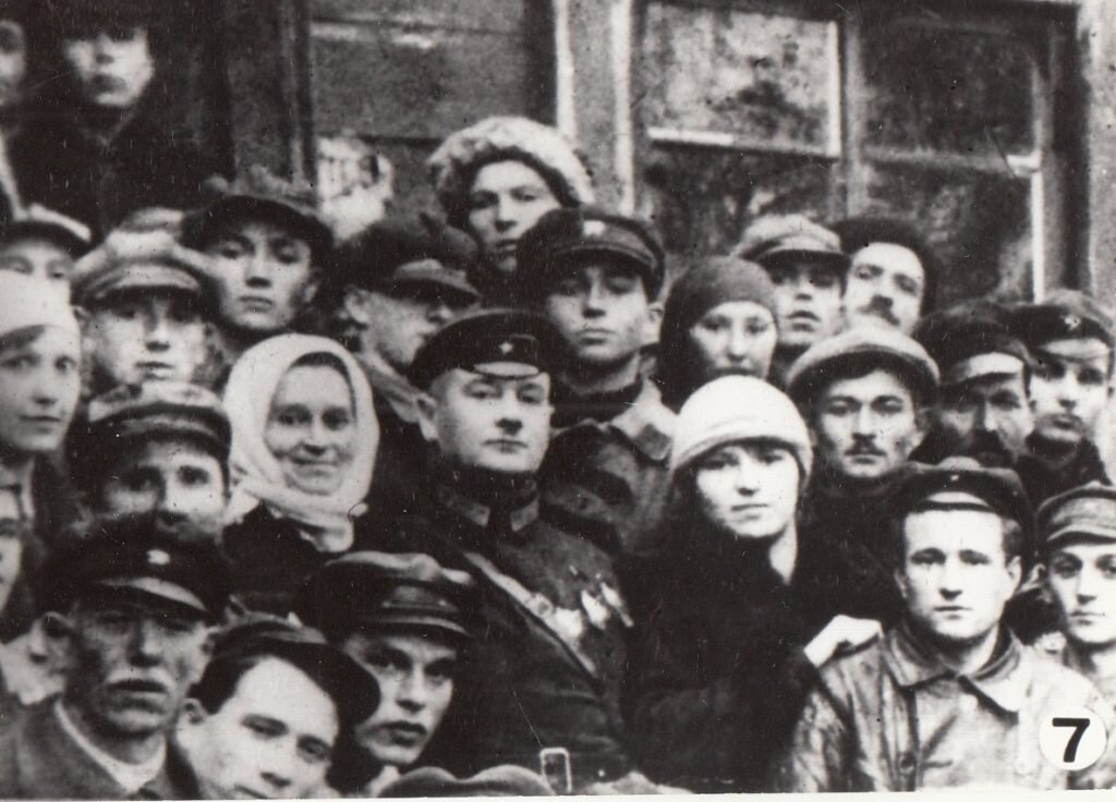 Котовский (в центре) в дни образования Молдавской АССР.