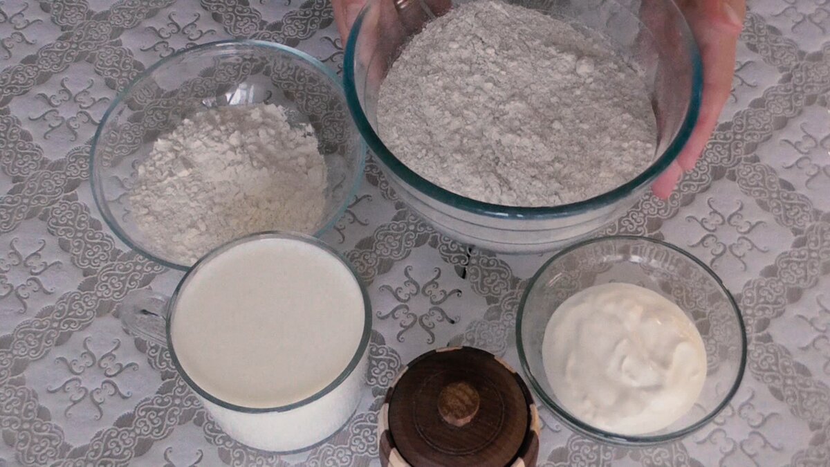 Карельские ржаные калитки с разными начинками. Это стоит попробовать!