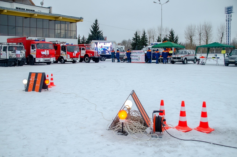 Выставка пожарно-спасательной техники