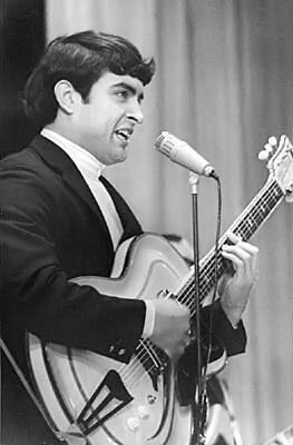 Чемоданов актер. Чемоданов актер. Чемоданов актер. Чемоданов актер. Певец чемоданов песни.