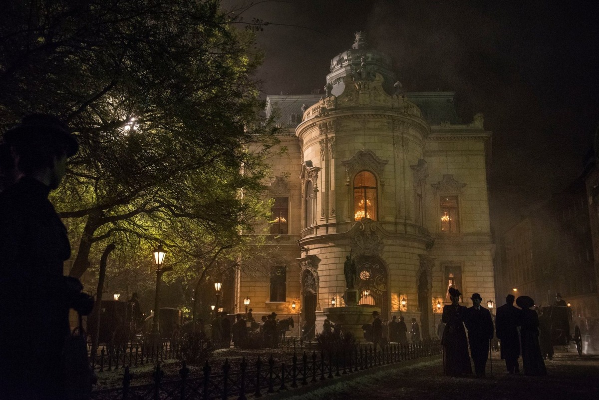 Источник: https://www.kp.ru/putevoditel/serialy/alienist-2-sezon/