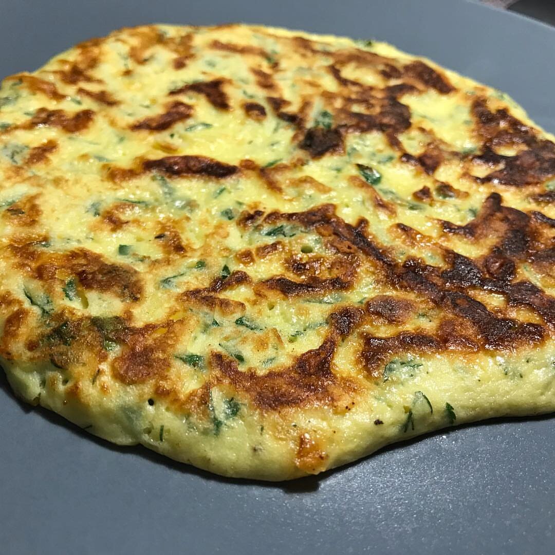 Хачапури с творогом и сыром. ПП хачапури. Ленивый хачапури ПП. ПП хачапури с творогом и сыром. Кето ленивый хачапури.