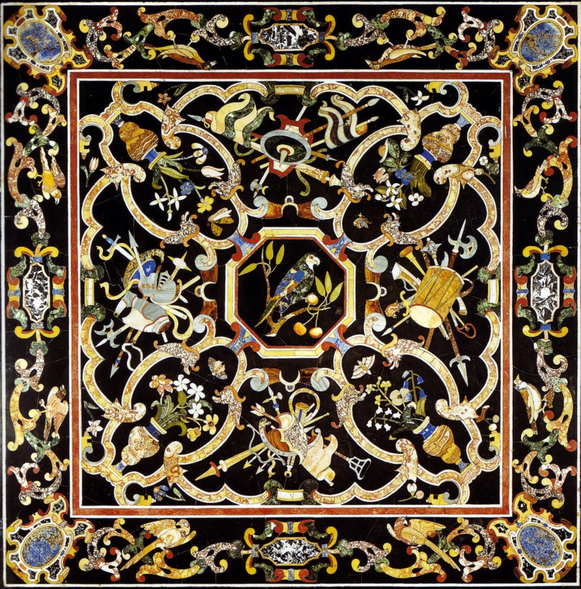 Столешница в технике флорентийской мозаики (орнамент барокко) 