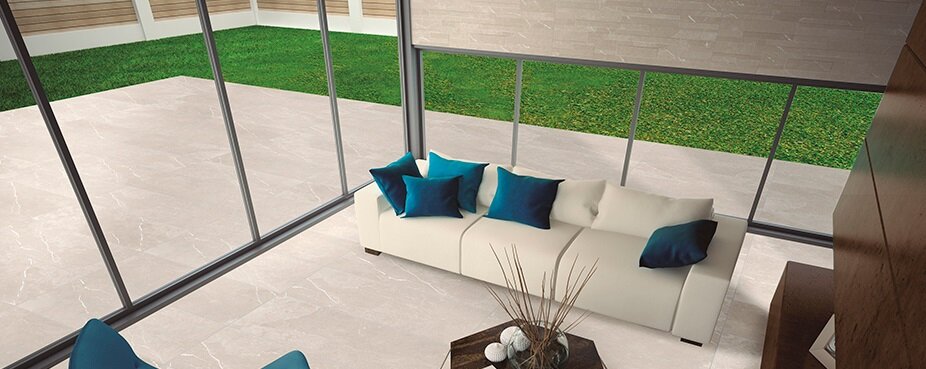 Керамогранит://  Azteca воспроизводит поверхность под металл, дерево или камень