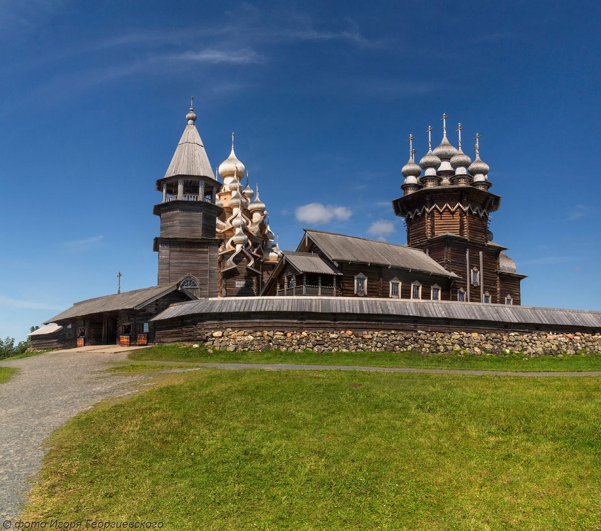 Остров кижи и музей традиционной деревянной