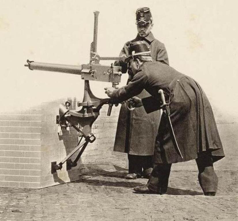 Gatling's gun. Митральеза Гарднера. Пулемёт Гатлинга 19 века. Картечница Гарднера. Пулемёт Максима Норденфельда.