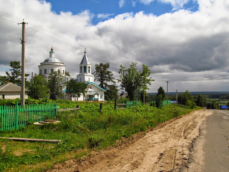 Села республика. Село Ыб Республика Коми. Ыб Сыктывдинский район. Село Ыб Республика Коми Церковь. Деревня Ыб Республика Коми.