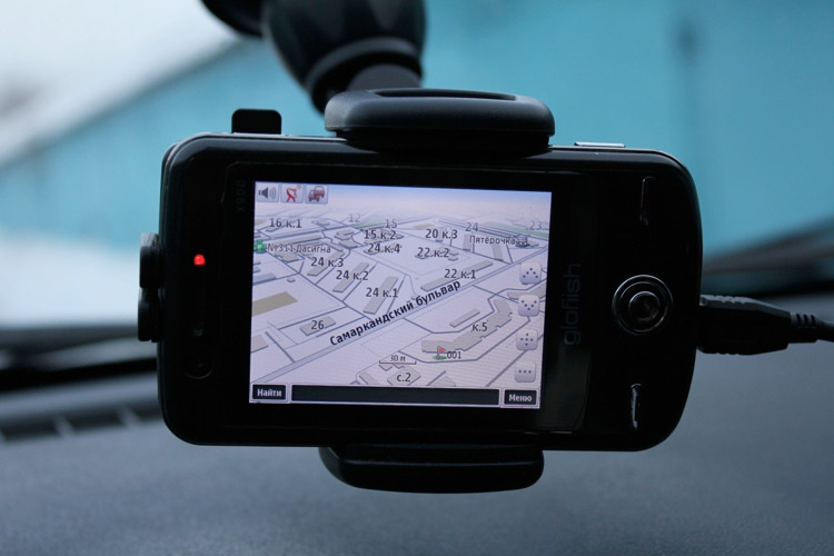 GPS/ГЛОНАСС-приемник, получающий сигналы от российских спутников на околоземной орбите и вычисляющий географические координаты объекта. Фото с сайта Mssglonass.ru