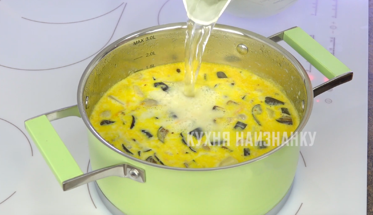 Когда мне хочется особенно вкусного супа, я готовлю его так (да, необычно, но вкусно очень)