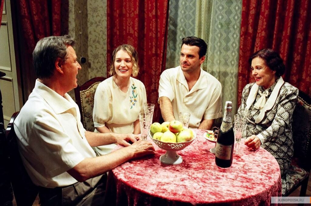 Кадр из фильма «Королев», 2007