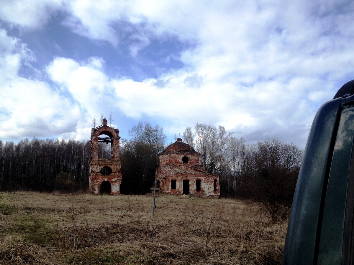 Проезжая мимо старинных сел и деревень.