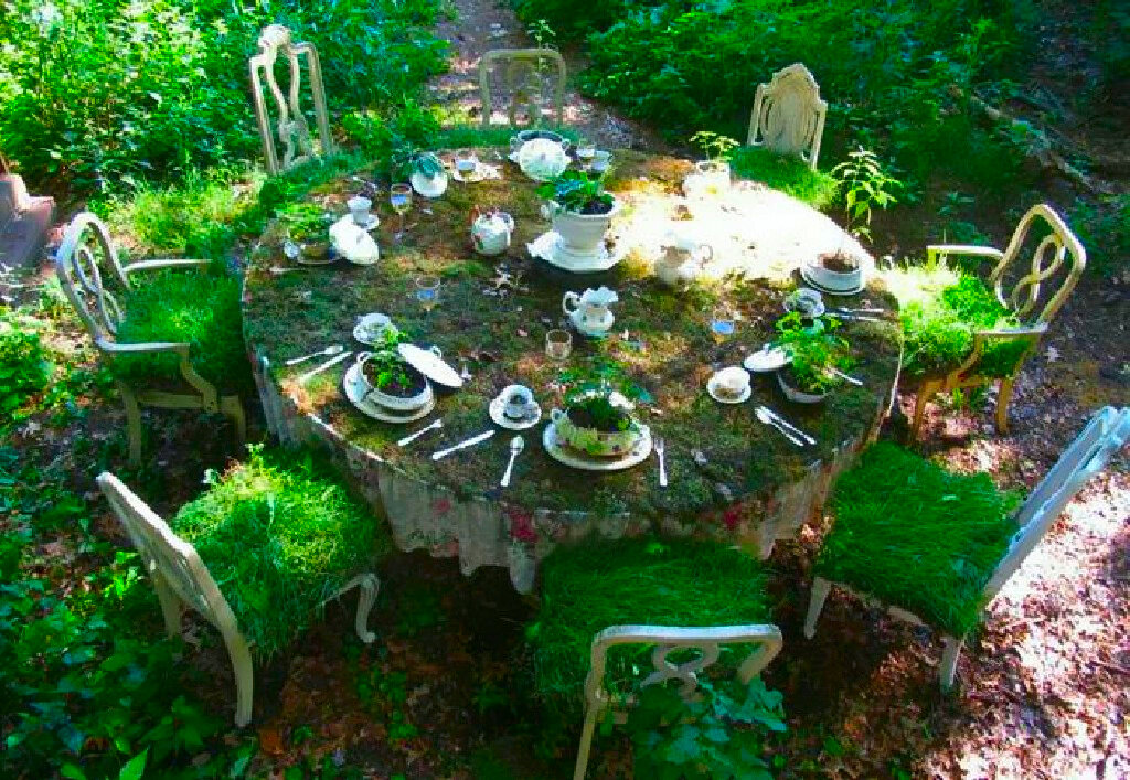 Обеденный стол — дизайн сада