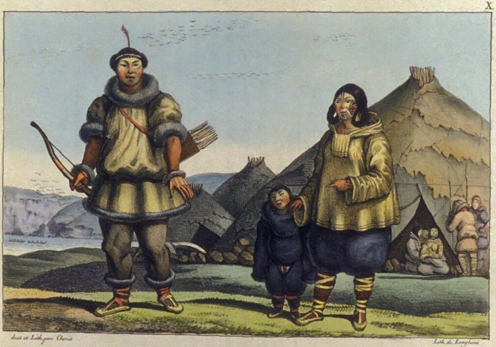 Louis Choris «Чукотская семья перед своим домом. Август 1816, южнее Чукотского мыса, побережье Берингова моря». 

Рисунок из книги Адельберт Шамиссо «Путешествие вокруг света»