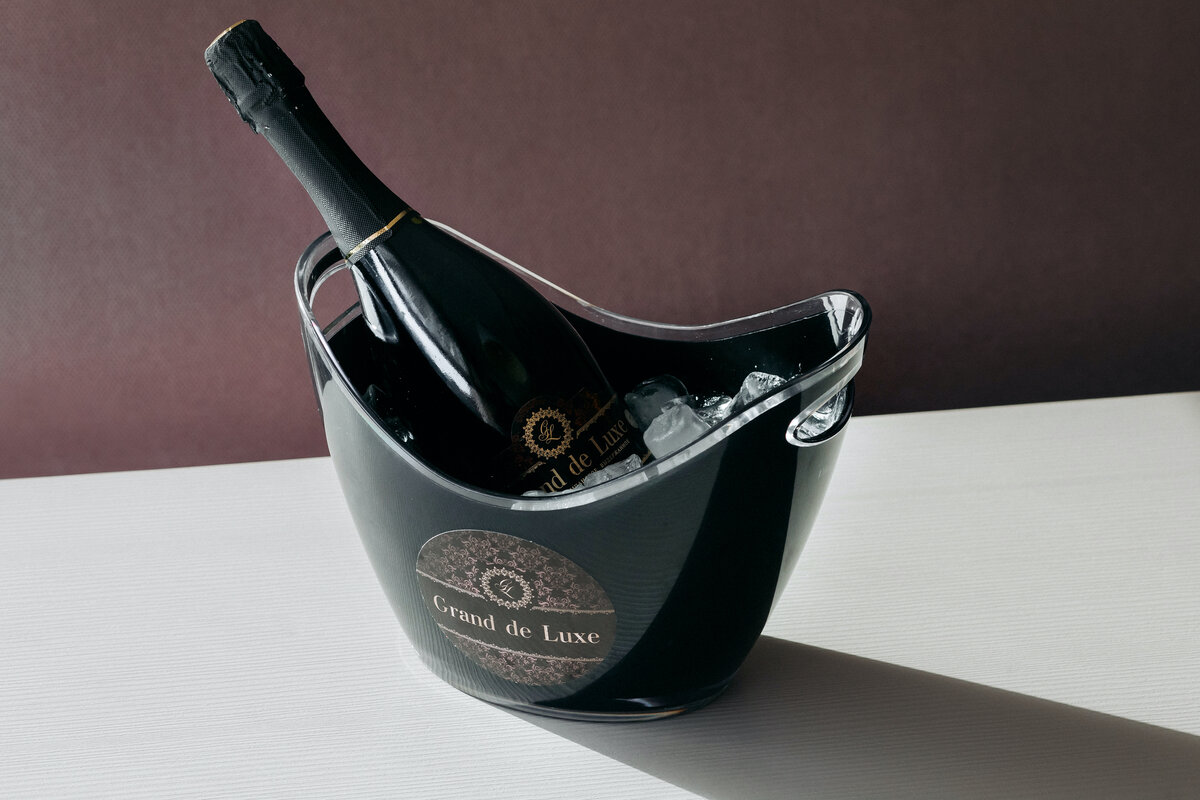 Выдержанное «Советское шампанское» «Grand de Luxe» от Минского завода игристых вин