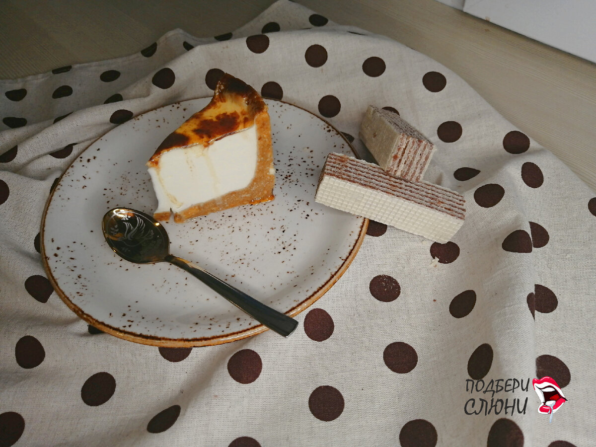 Это я уже на следующий день фотографировал. Доча весь шоколад сверху съела)))