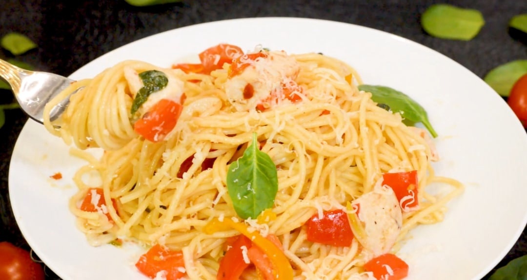 Сегодня я расскажу как приготовить супер быстрый ужин без возни и заморочек.