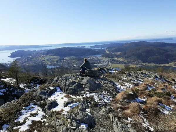 Вы можете свободно ходить, где захотите, на необрабатываемых участках. 