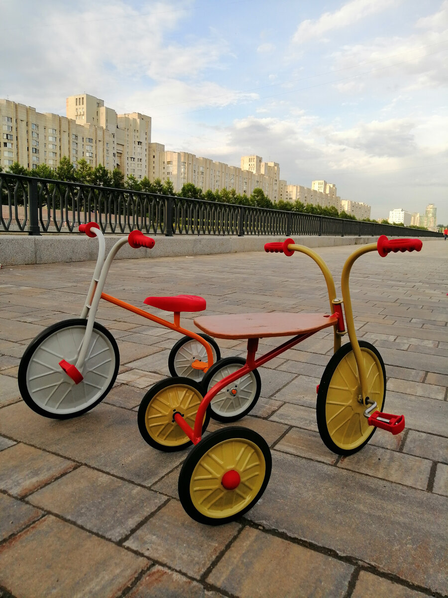 Трёхколесные велосипеды модели «Малыш» Кулебакского металлургического завода «Старт» из коллекции педальной техники И. Стахеева