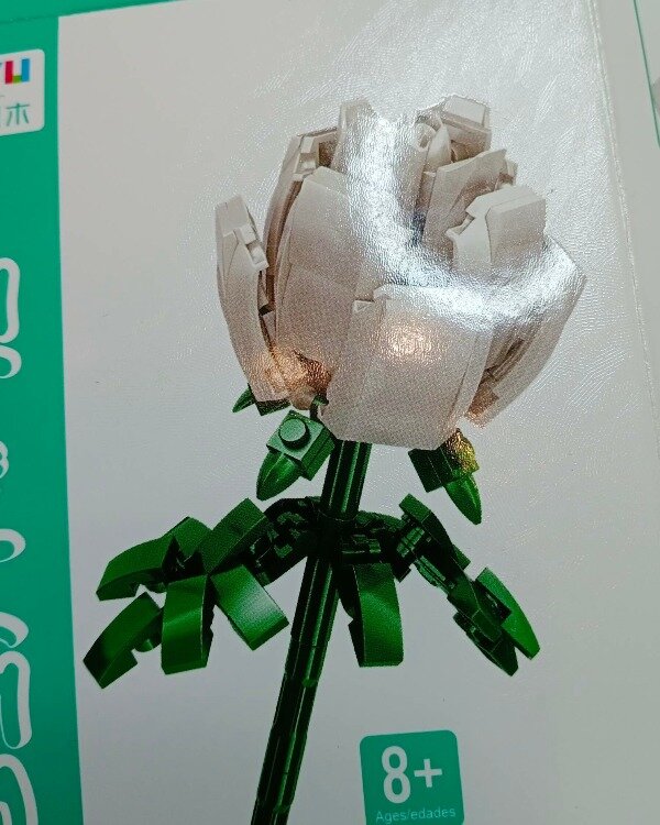 Блик на глянцевой части