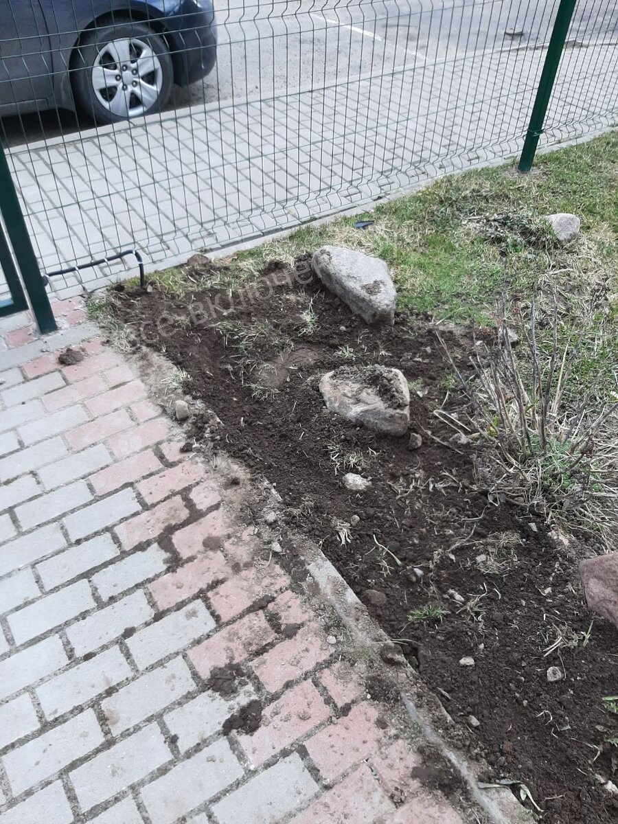 Для прокладки кабеля в грунте использовались соответствующие материалы.