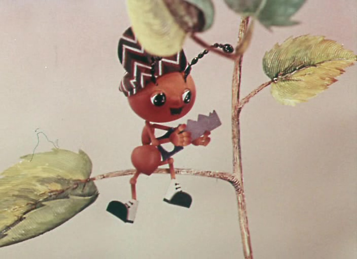 Кадр из фильма "Жук - кривая горка" взят для иллюстрации из Яндекс Картинки. 