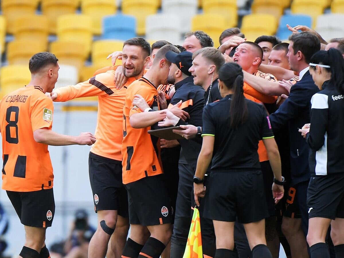    Футболисты ФК "Шахтер"© Фото : Соцсети ФК "Шахтер"