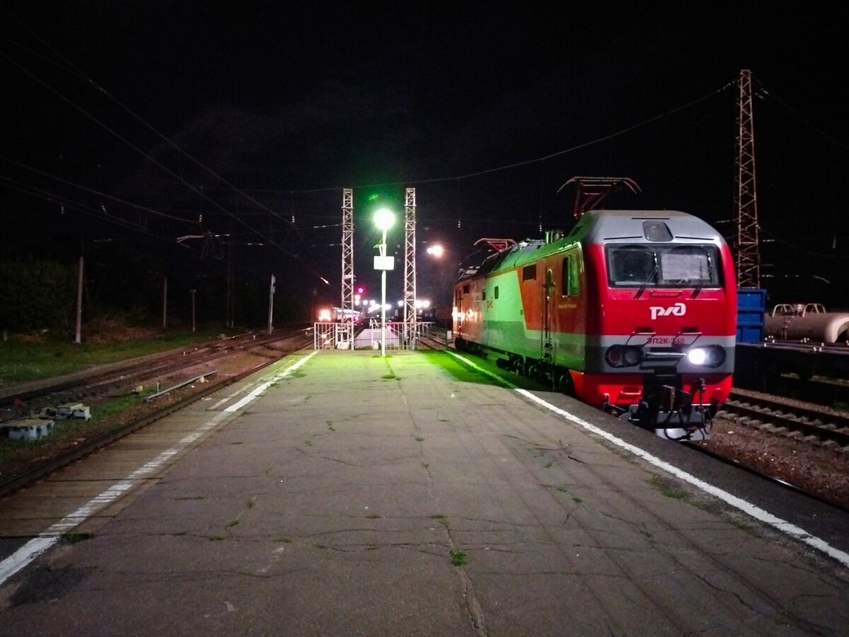 Электровоз ЭП2К-348, ст. Ожерелье 